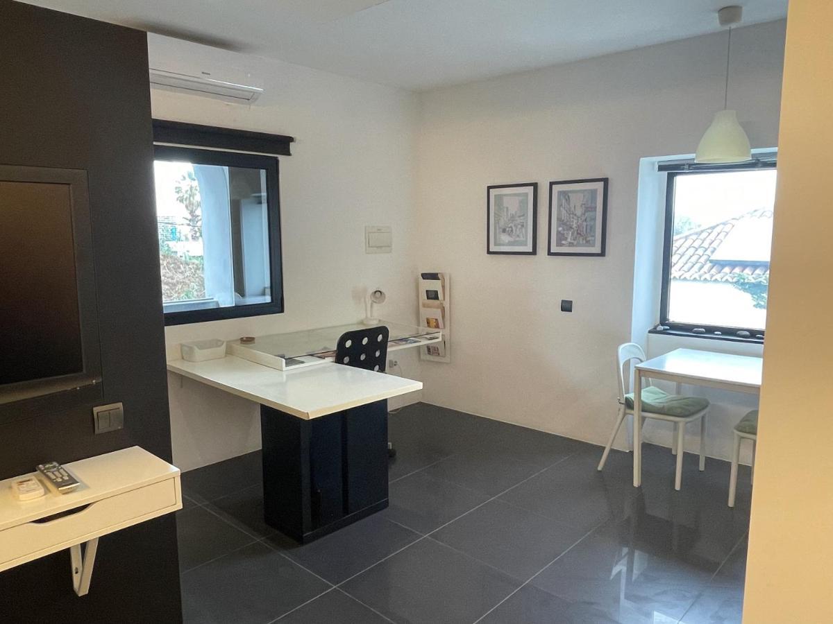 Sea Breeze Studios Porto Da Cruz Extérieur photo